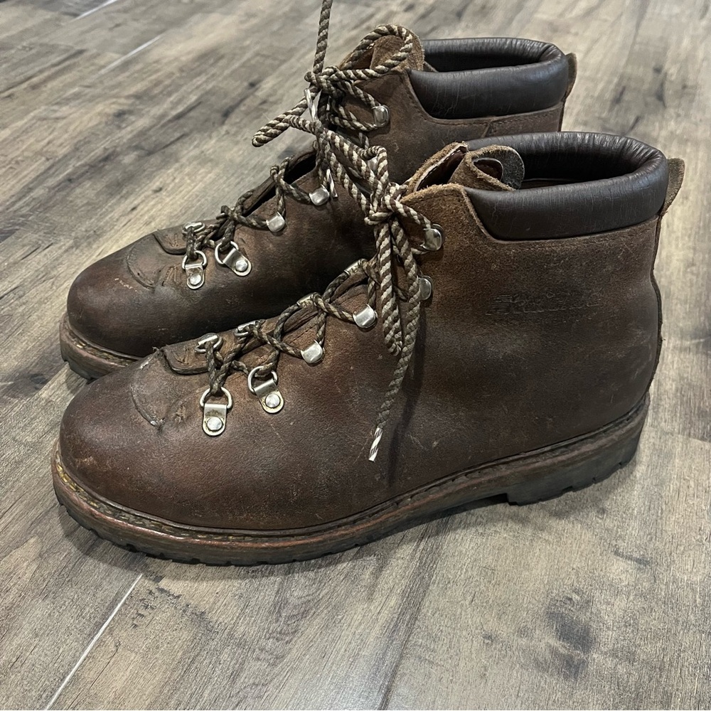 Raichle Brown Leather Hiking Mountaineering Boots. Made In Switzerland. Vtg